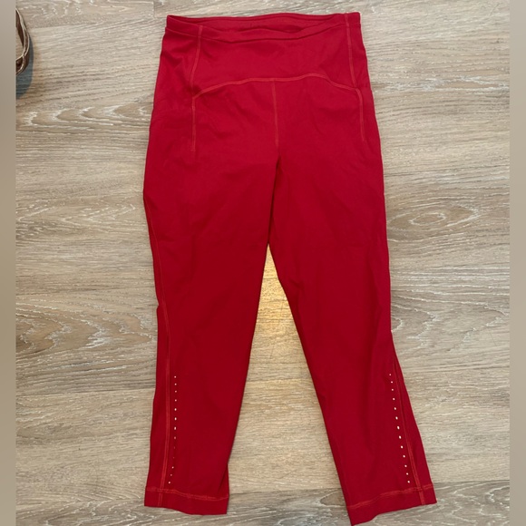Lululemon Athletica Red Leggings Size 6 - Picture 1 of 4